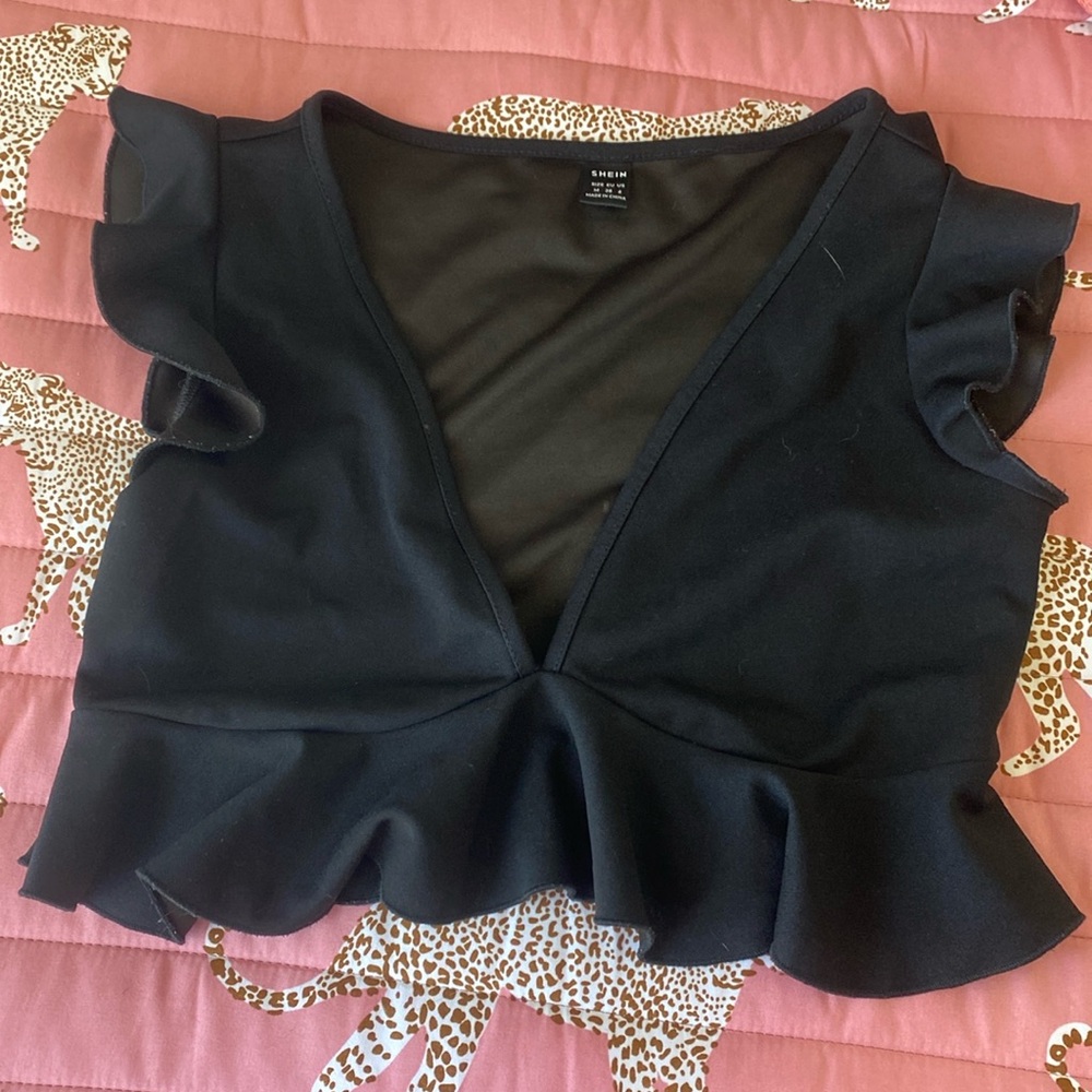 Shein cropped deep v black top